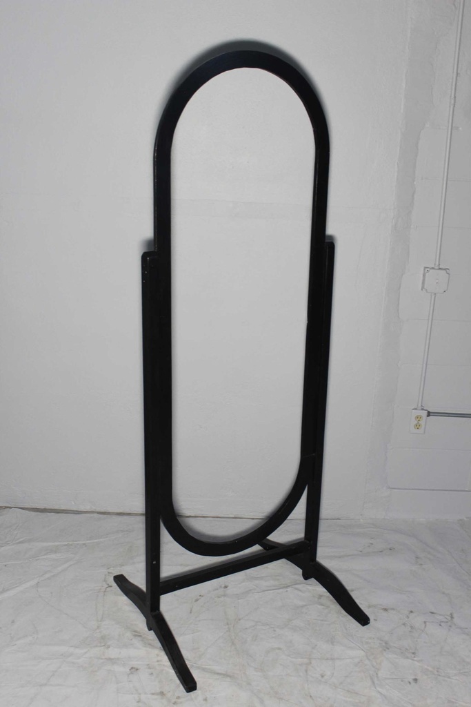 Freestanding Oval Frames