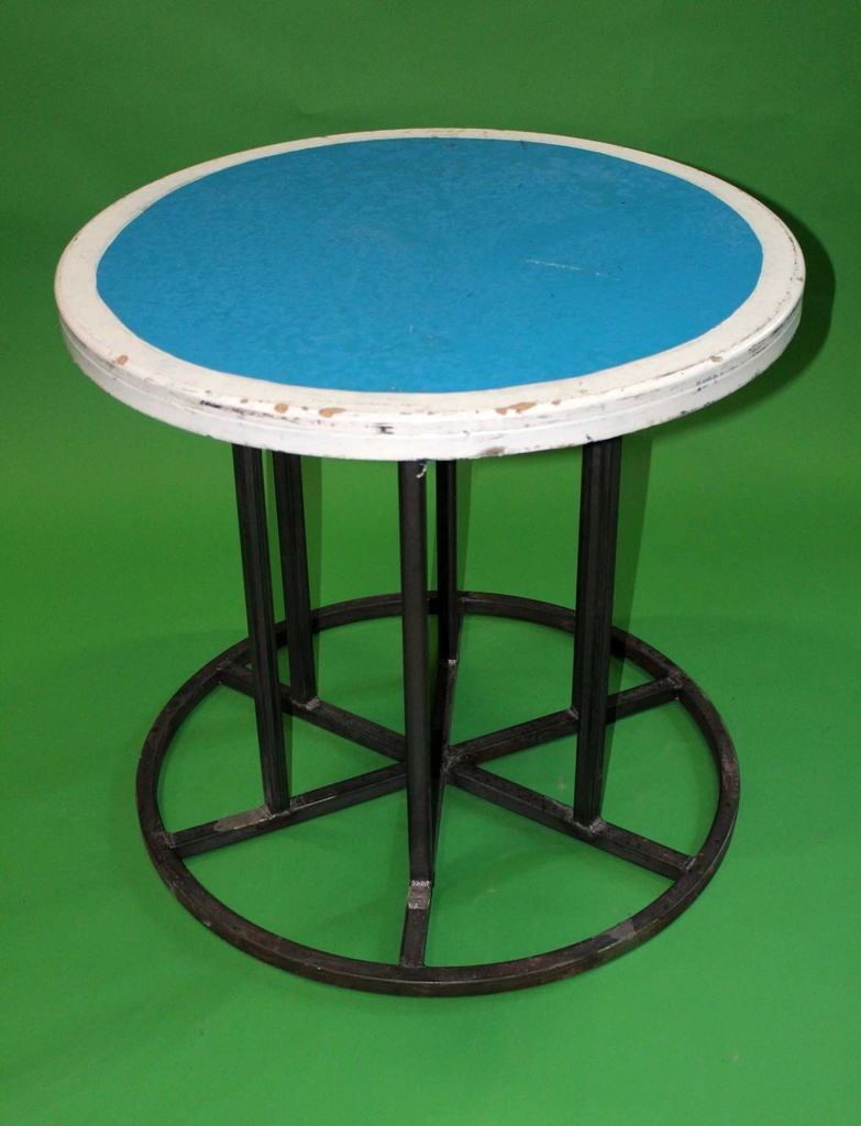 Circle Table