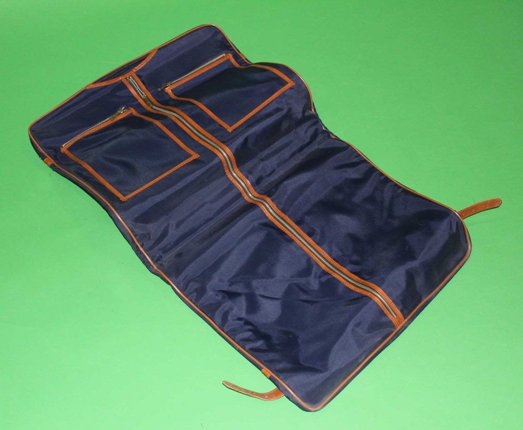 Garmet Bag