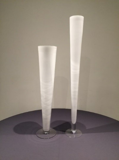 Celebration White Glass Vase (SM)