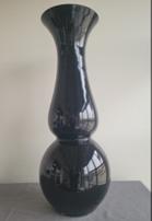 Black Glass Curved Vase