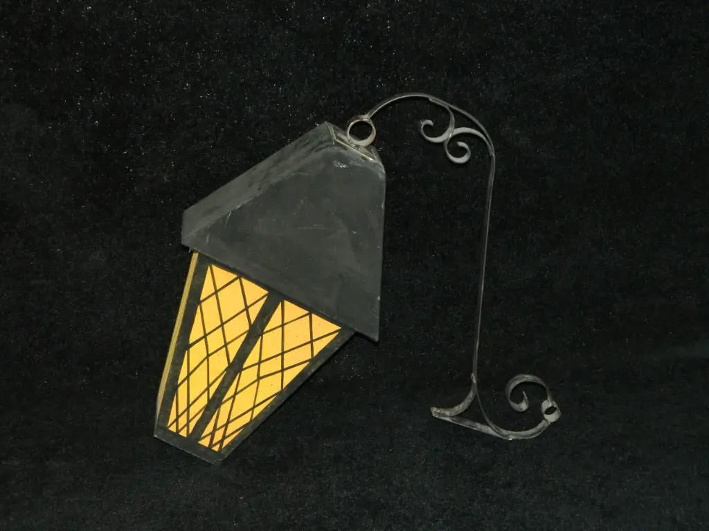 Scenic Lantern
