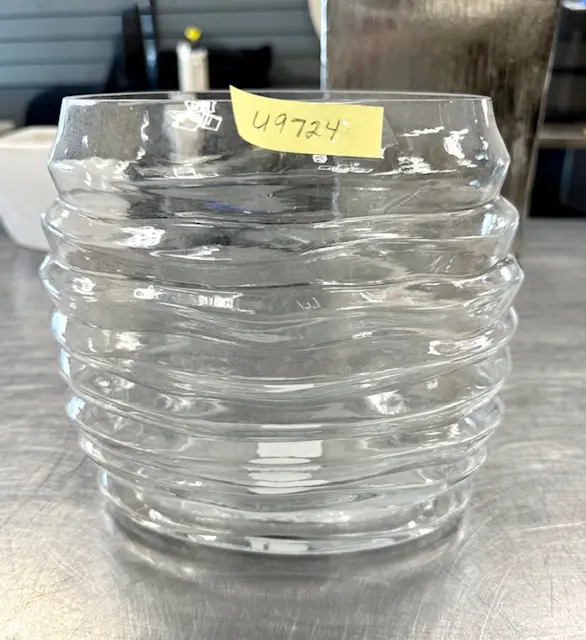 Glass Vase- Clear 7.5 x 4 x 7.25in