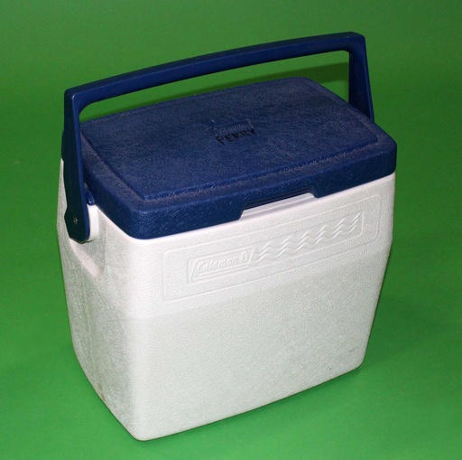 [PKM-033] Blue Lid Coleman Cooler