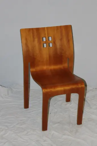 [PFC-135] Bodyform Chair