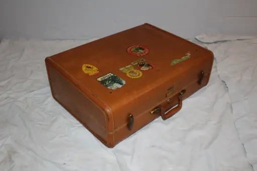 [PPL-071] Vintage Suitcase 